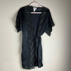 Avon Style Short Sleeve Black Lace Robe